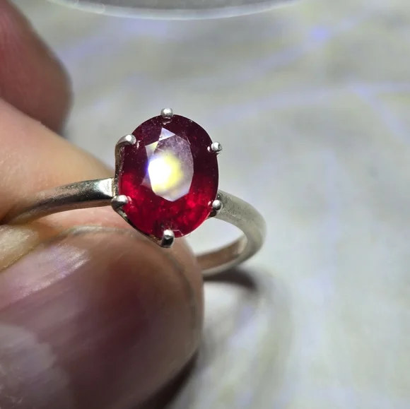 Ruby oval ring
